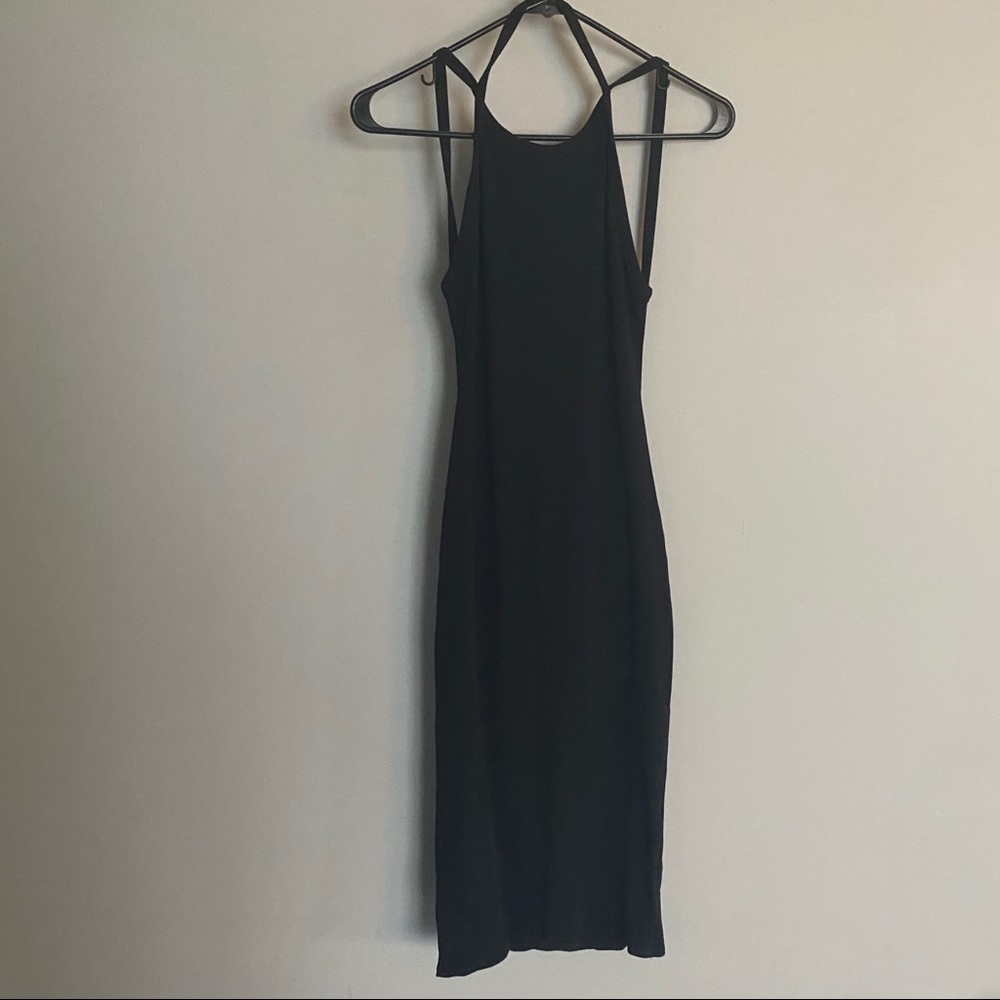 Backless dress